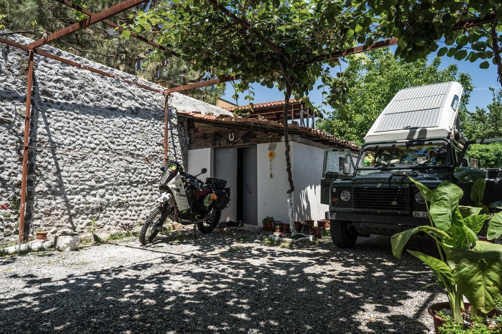 Eco Garten Guest House Shkodër エクステリア 写真